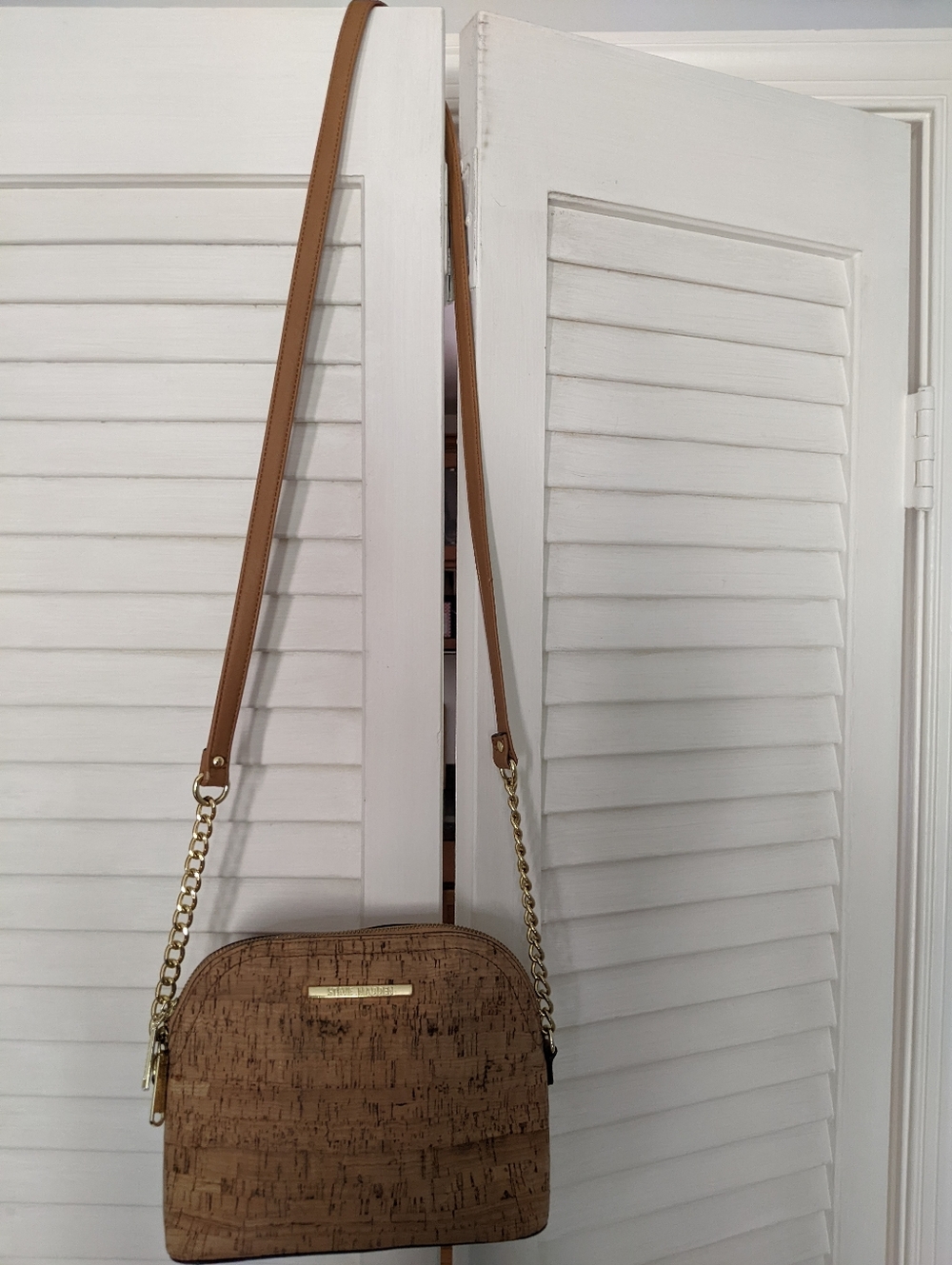 Steve Madden Cork-Texture Crossbody in Tan - Picture 5 of 5